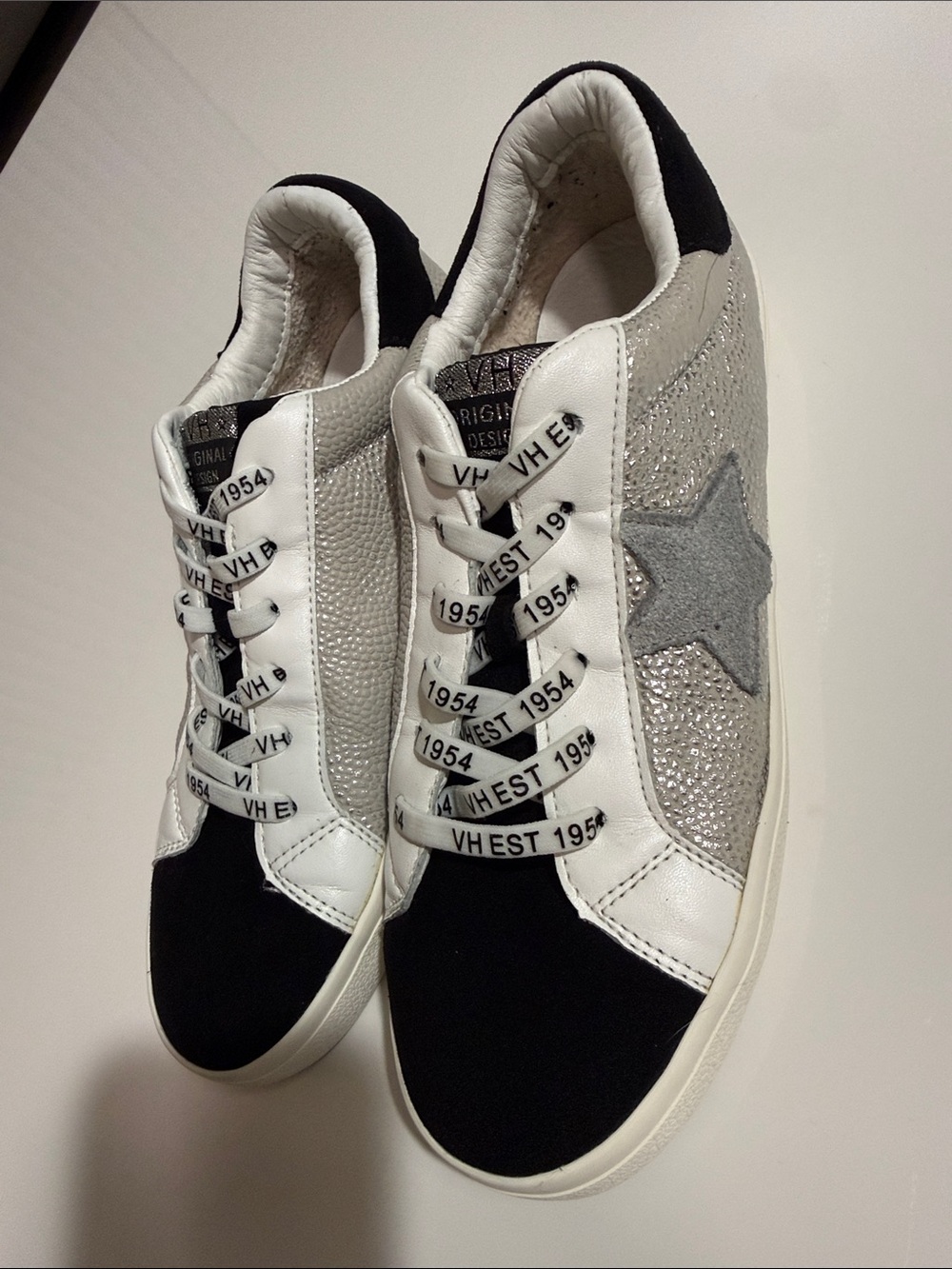 Vintage Havana Amanda Star Sneakers  Sz 7.5